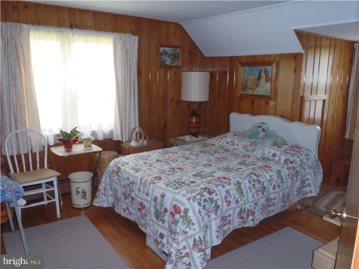 16 South County Line Road Telford, PA 18969 - Photo 9 of 10 Bedroom - Main