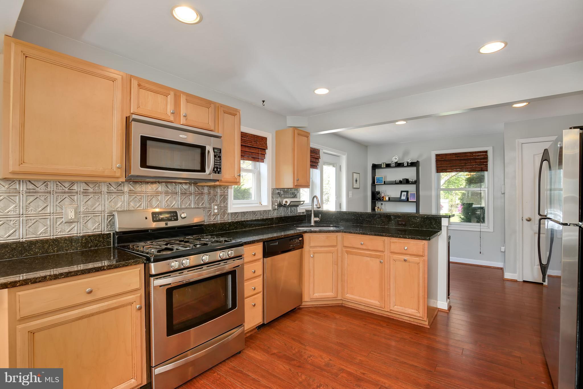 10919 Horde Street Silver Spring, MD 20902 - Photo 10 of 28 Kitchen
