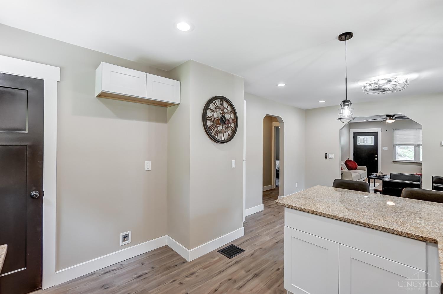 1628 Quebec Road Cincinnati, OH 45205 - Photo 11 of 35