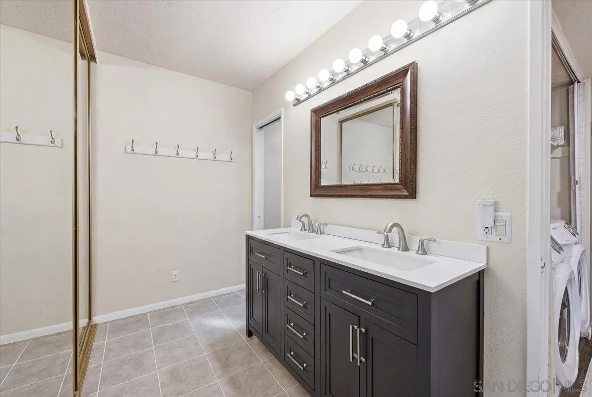 6373 Rancho Mission Road, Unit 5 San Diego, CA 92108 - Photo 18 of 32