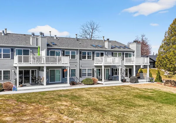 $349,900 | 247 South 1st Street, Winneconne, WI 54986