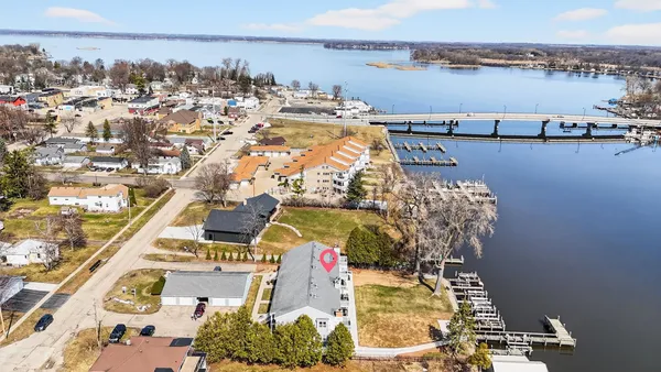 $349,900 | 247 South 1st Street, Winneconne, WI 54986