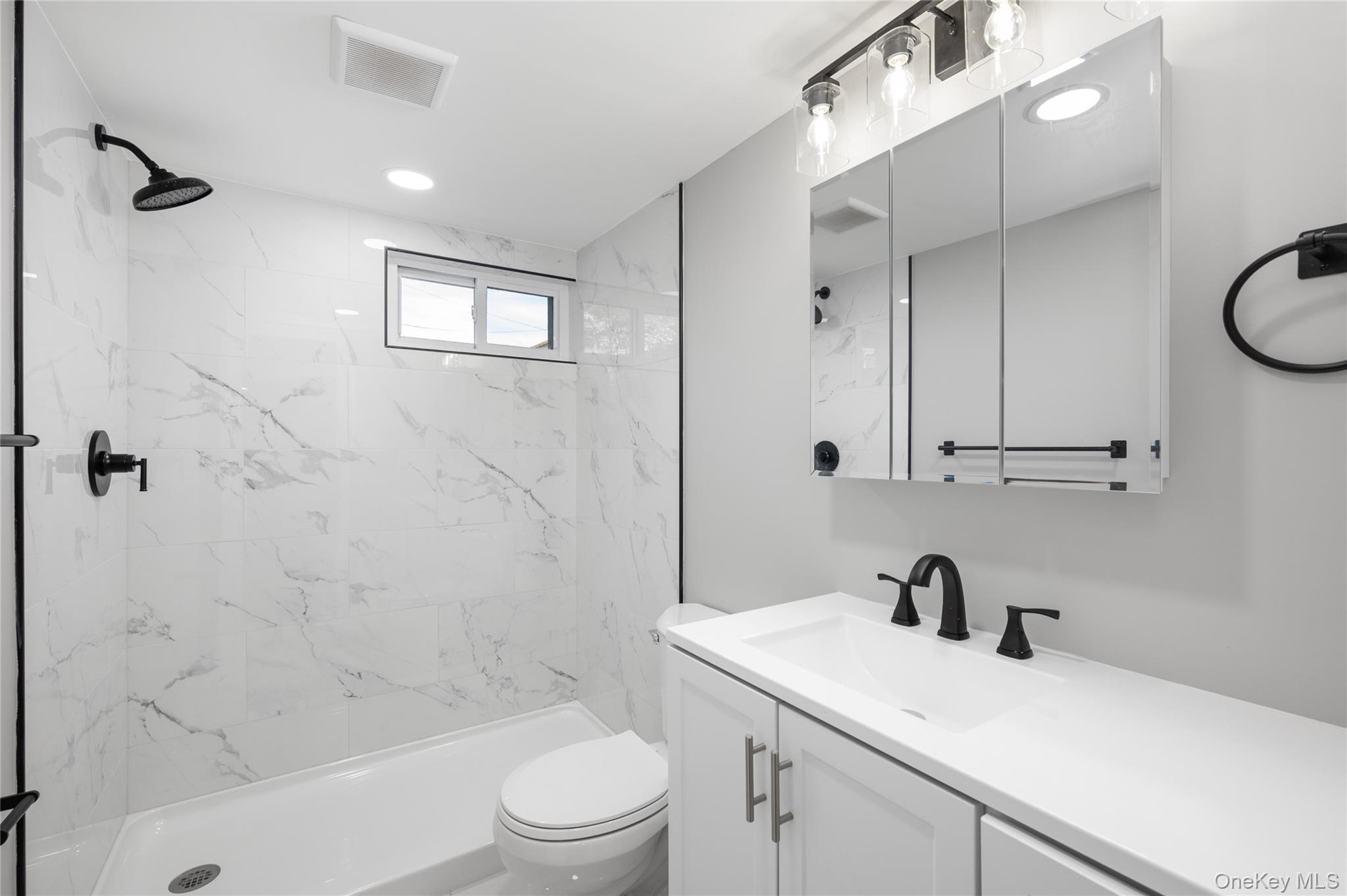 258 Gilling Road Seaford, NY 11783 - Photo 18 of 23