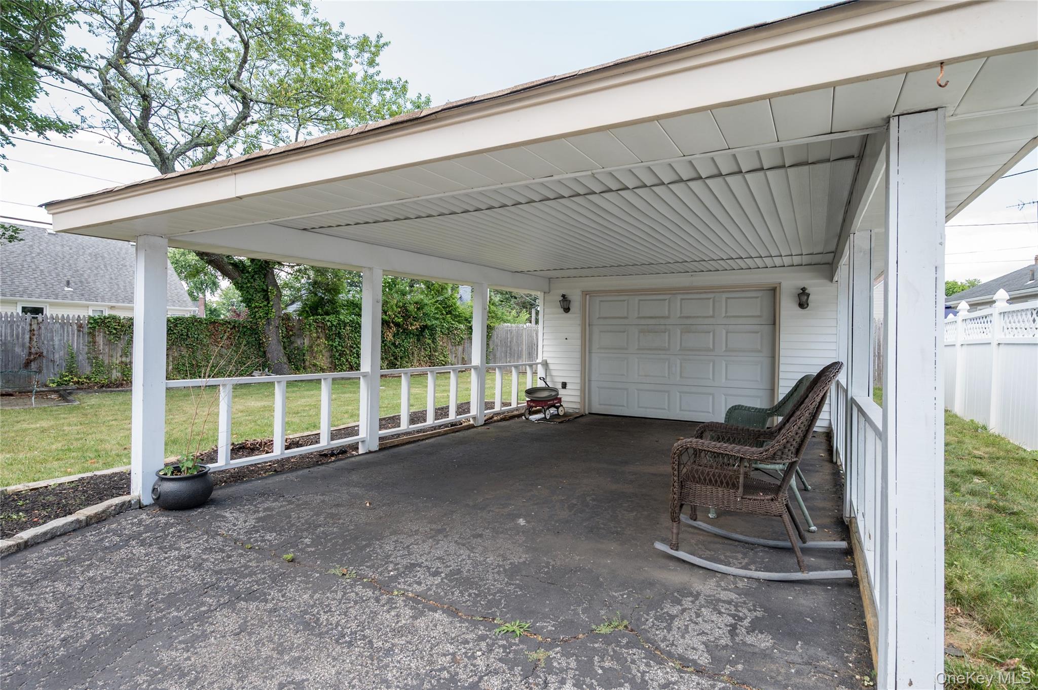 258 Gilling Road Seaford, NY 11783 - Photo 22 of 23
