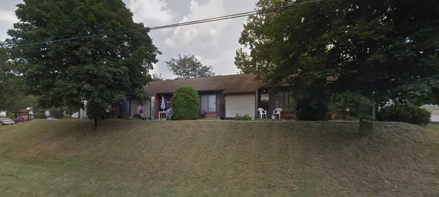 $585 | 366 South Railroad Street, Other, OH 44637