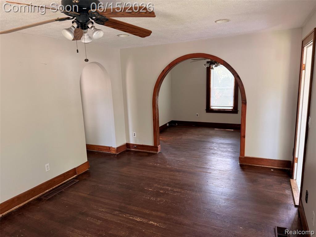 29780 Milford Road New Hudson, MI 48165 - Photo 8 of 14