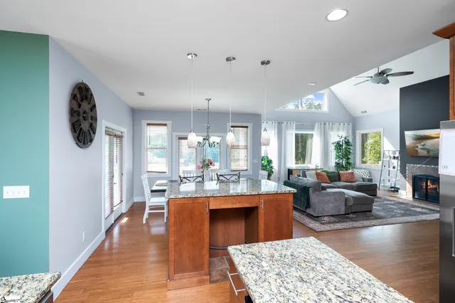 $750,000 | 842 Dunklin Bridge Road, Fountain Inn, SC 29644