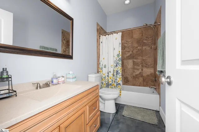 $750,000 | 842 Dunklin Bridge Road, Fountain Inn, SC 29644