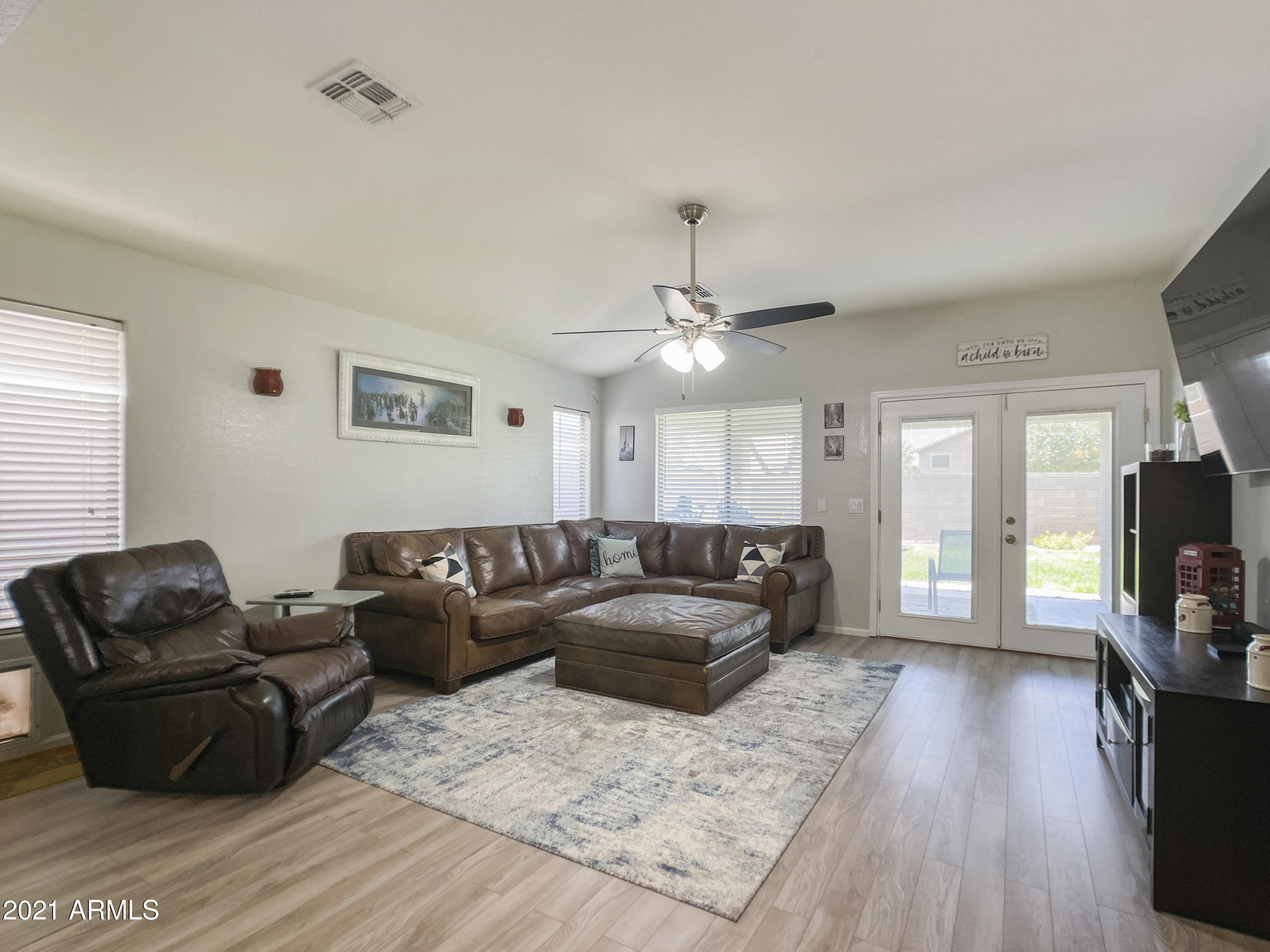 42558 Venture Road Maricopa, AZ 85138 - Photo 11 of 24 Family Room