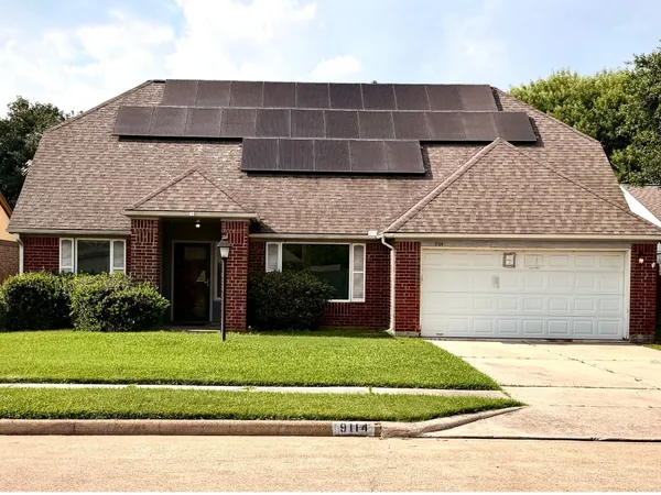 $299,900 | 9114 Smokehollow Drive, Houston, TX 77064