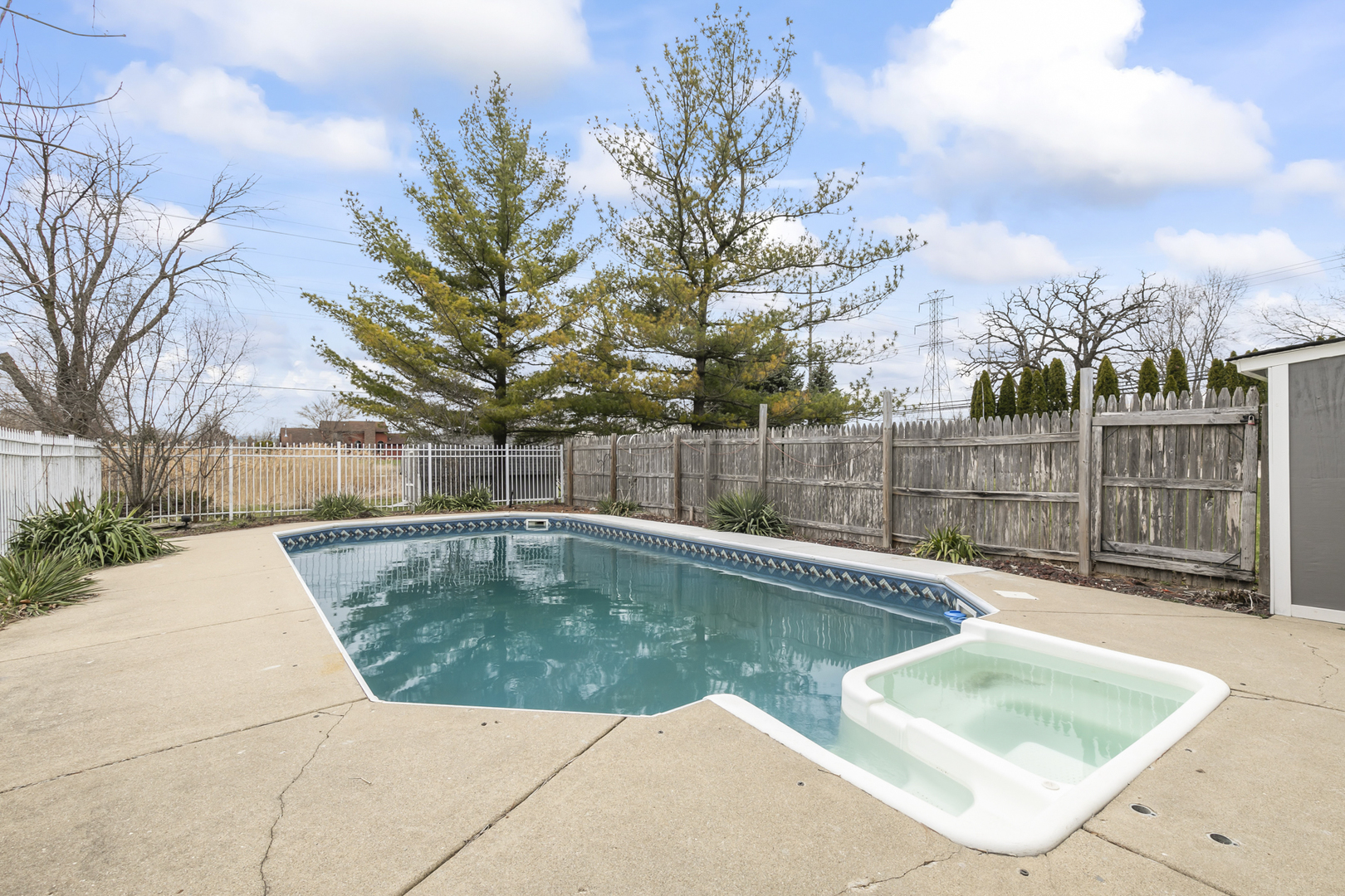 22 North High Point Road Round Lake, IL 60073 - Photo 27 of 32 Gallery Image 27