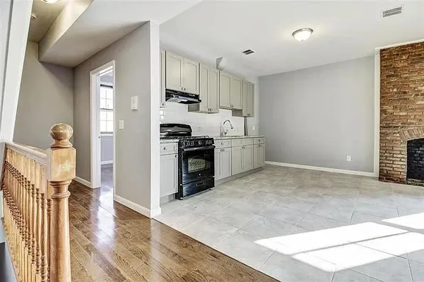 $3,300 | 585 Bramhall Avenue, Unit 3, Jersey City, NJ 07304