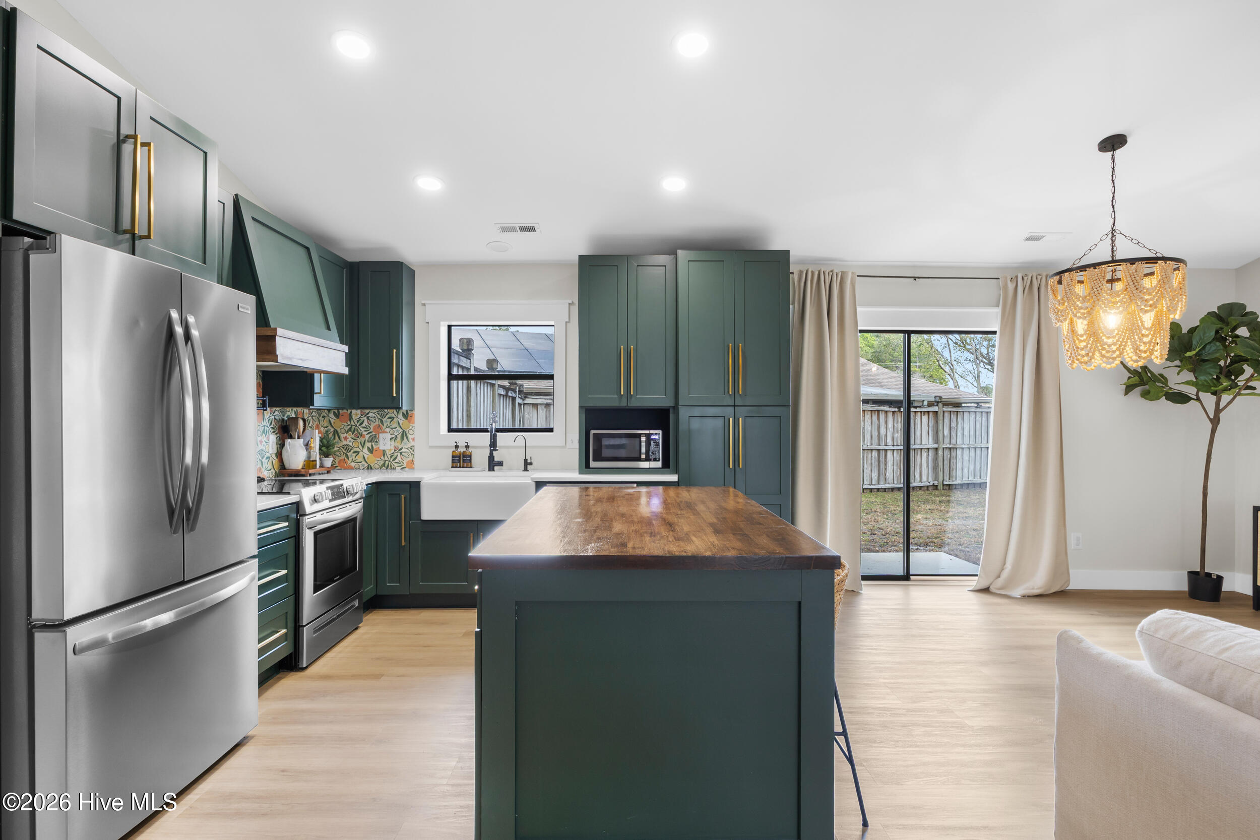 Stainless appliances