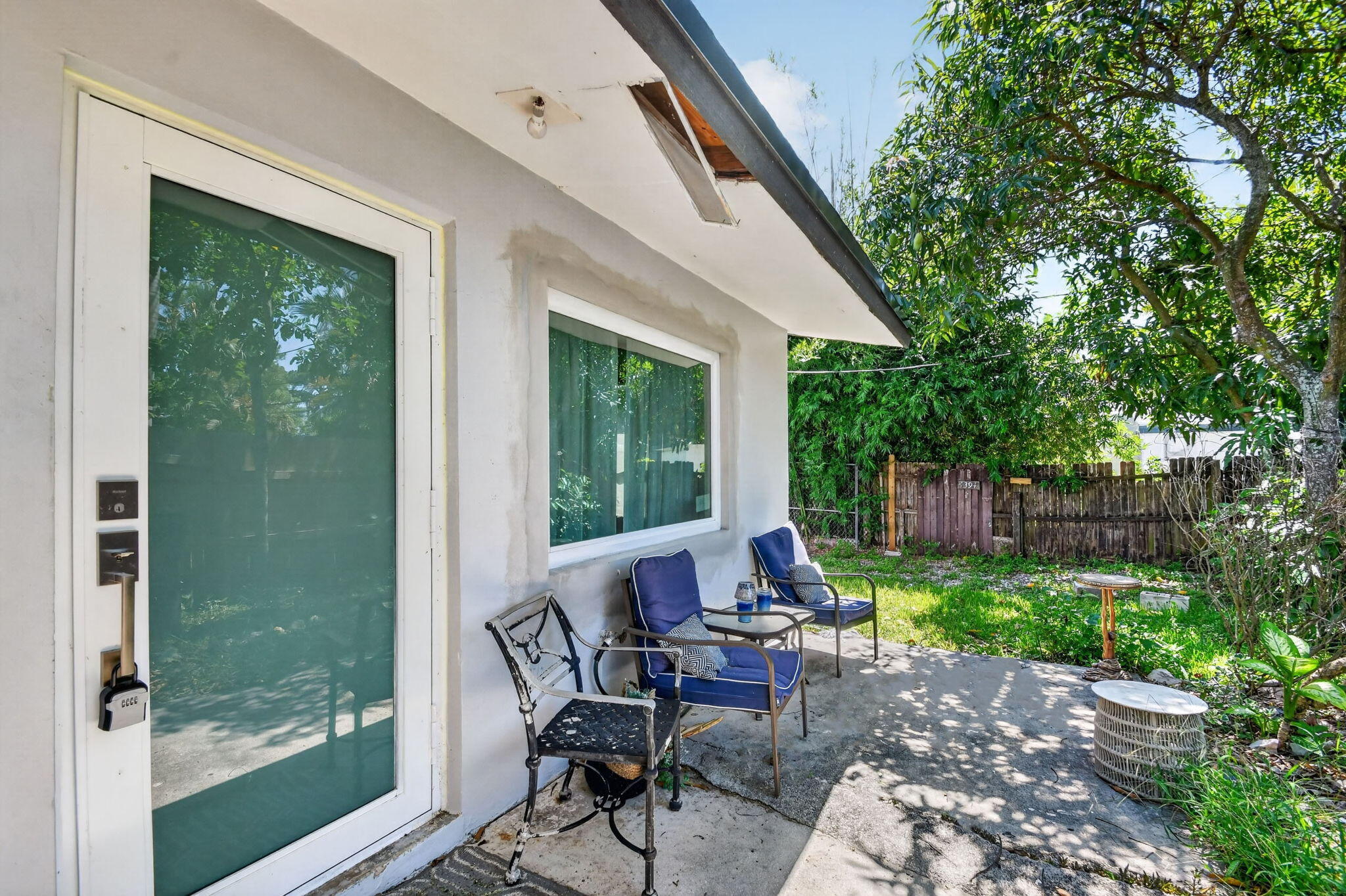 3382 Rudolph Road Lake Worth, FL 33461 - Photo 8 of 43 8-web-or-mls-DSC_9176