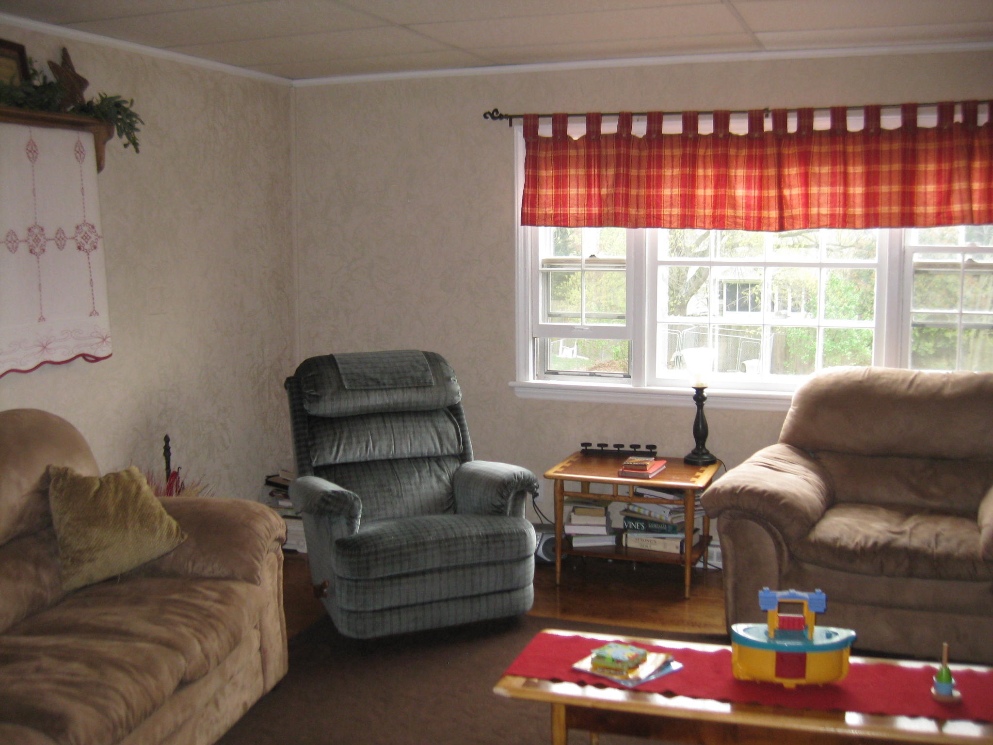 6527 Sherry Road Roanoke, VA 24019 - Photo 10 of 35 Family Room