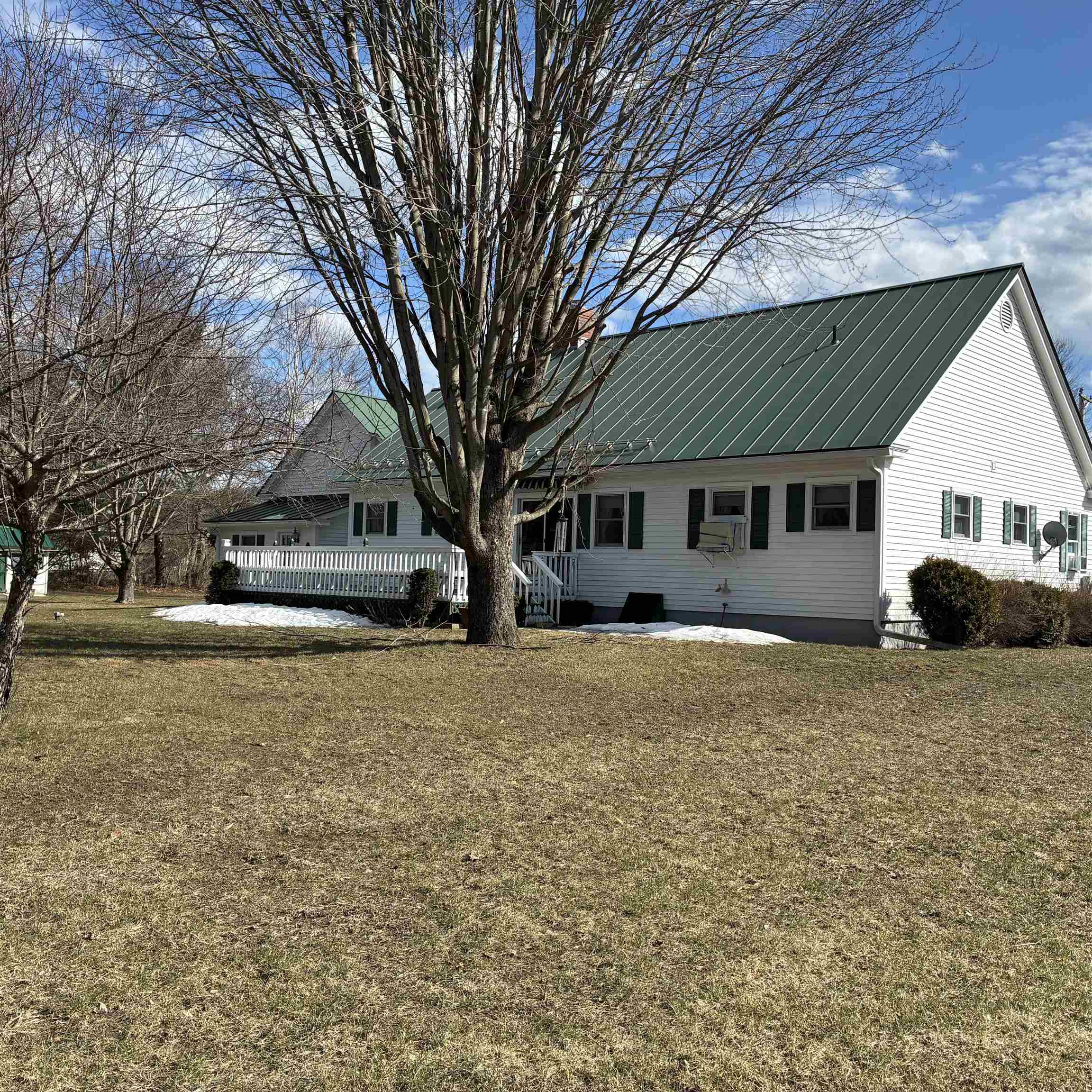 537 Highway 244 Thetford, VT 05045 - Photo 4 of 35