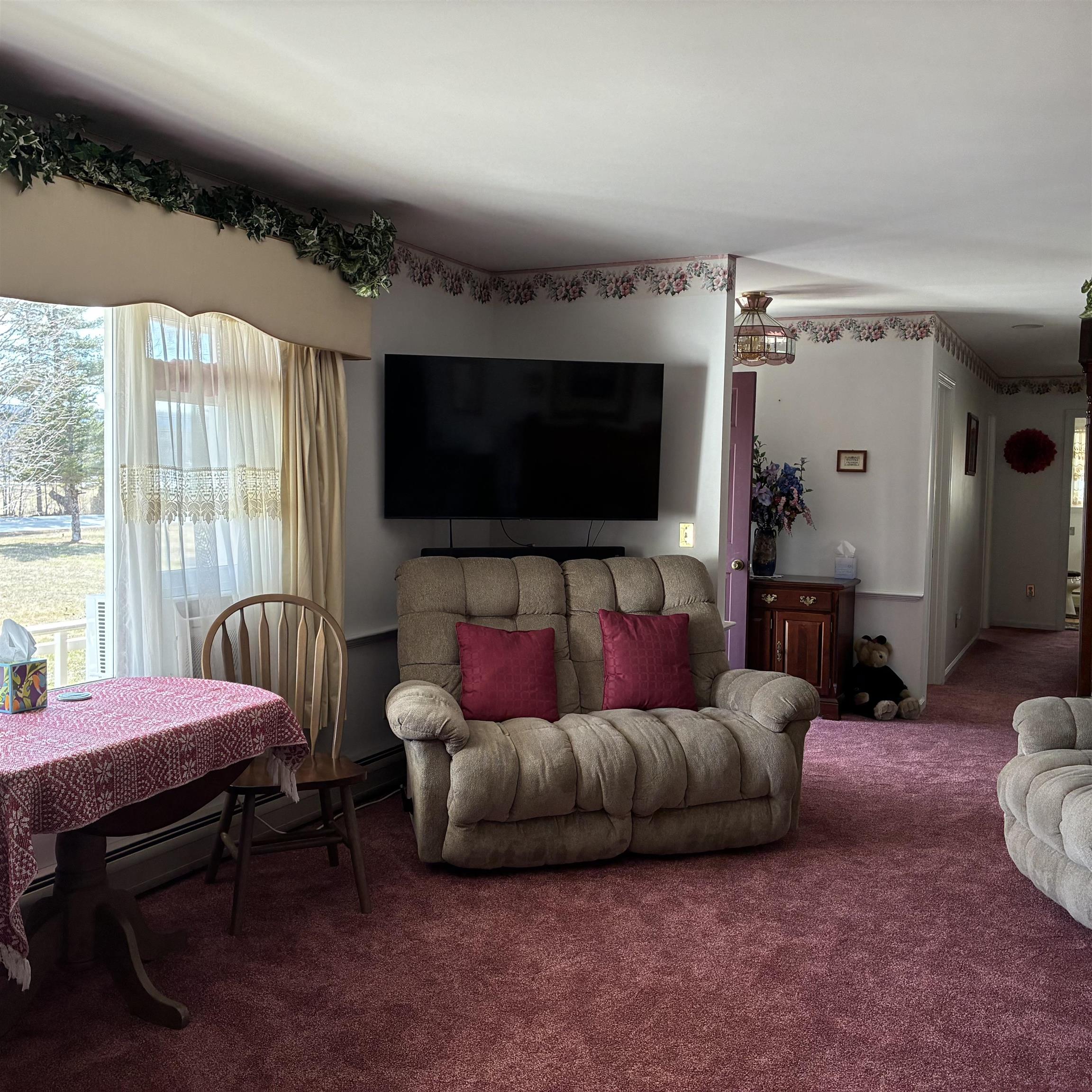 537 Highway 244 Thetford, VT 05045 - Photo 9 of 35