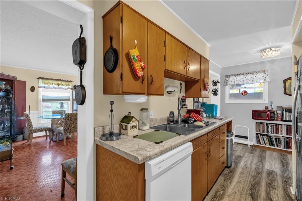 918 Hampton Street Eden, NC 27288 - Photo 18 of 38