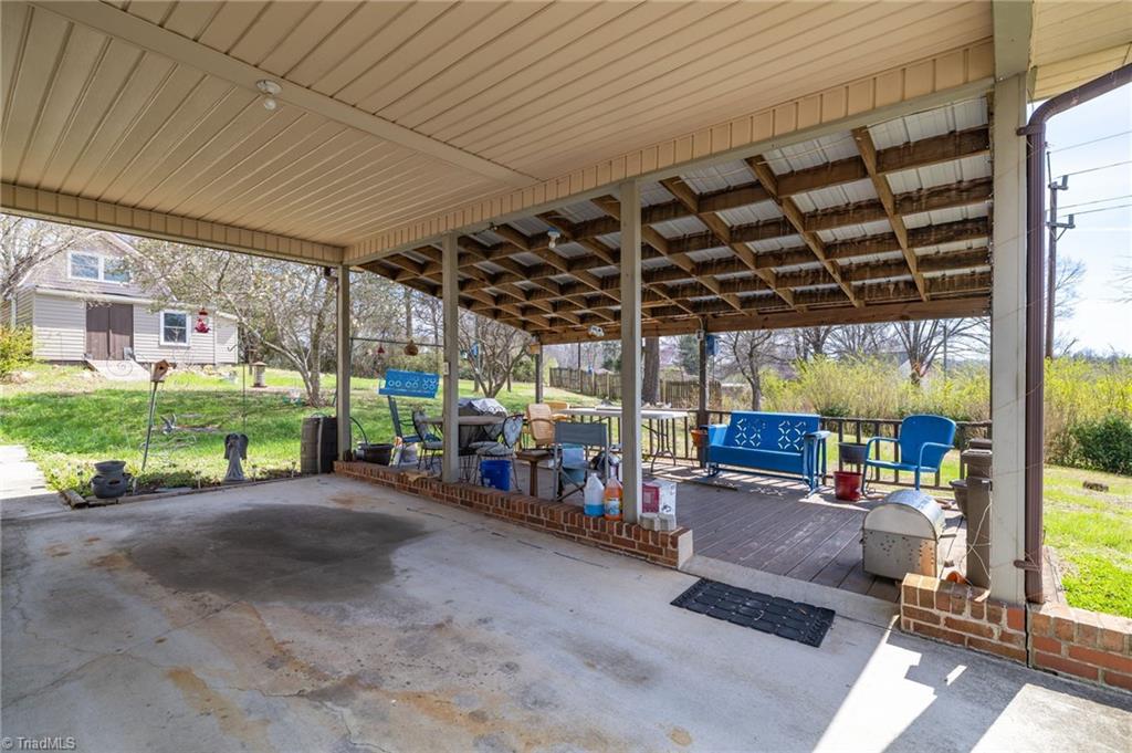 918 Hampton Street Eden, NC 27288 - Photo 28 of 38