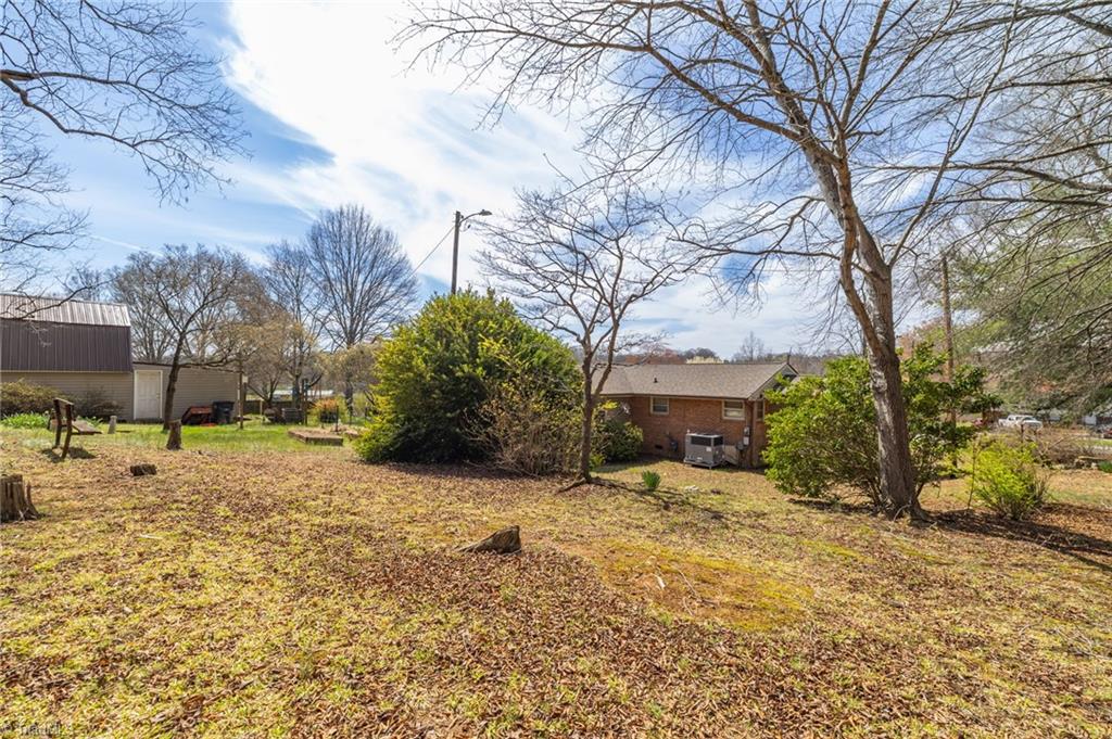 918 Hampton Street Eden, NC 27288 - Photo 34 of 38