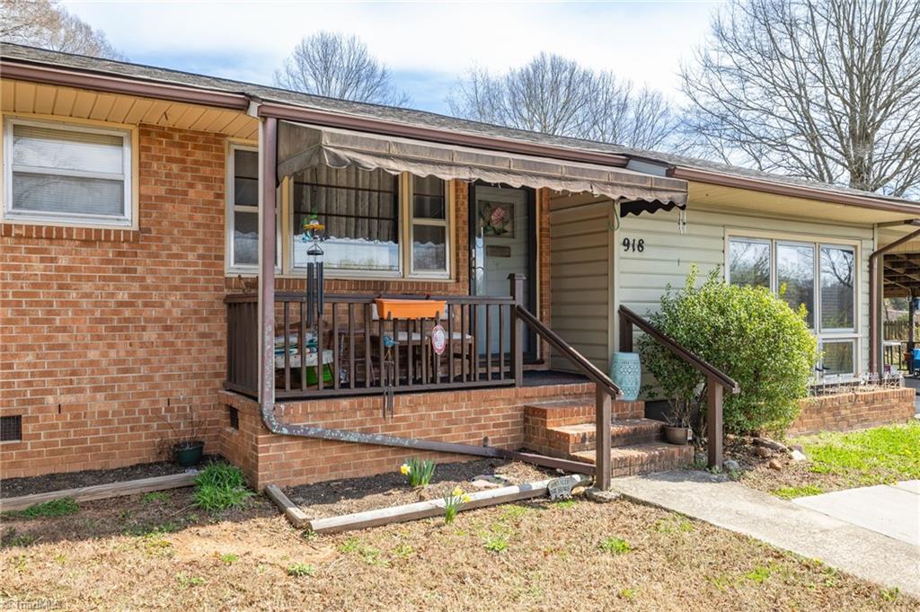 918 Hampton Street Eden, NC 27288 - Photo 5 of 38