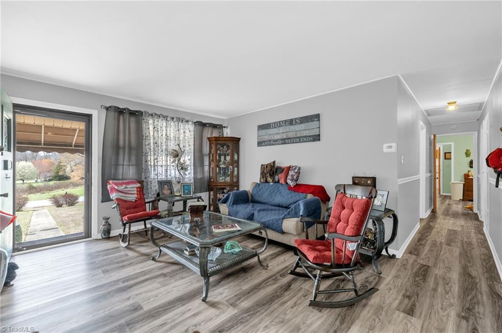 918 Hampton Street Eden, NC 27288 - Photo 7 of 38