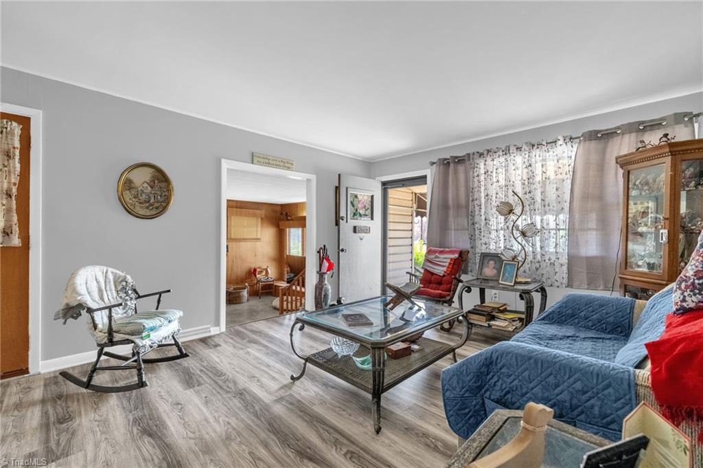 918 Hampton Street Eden, NC 27288 - Photo 8 of 38