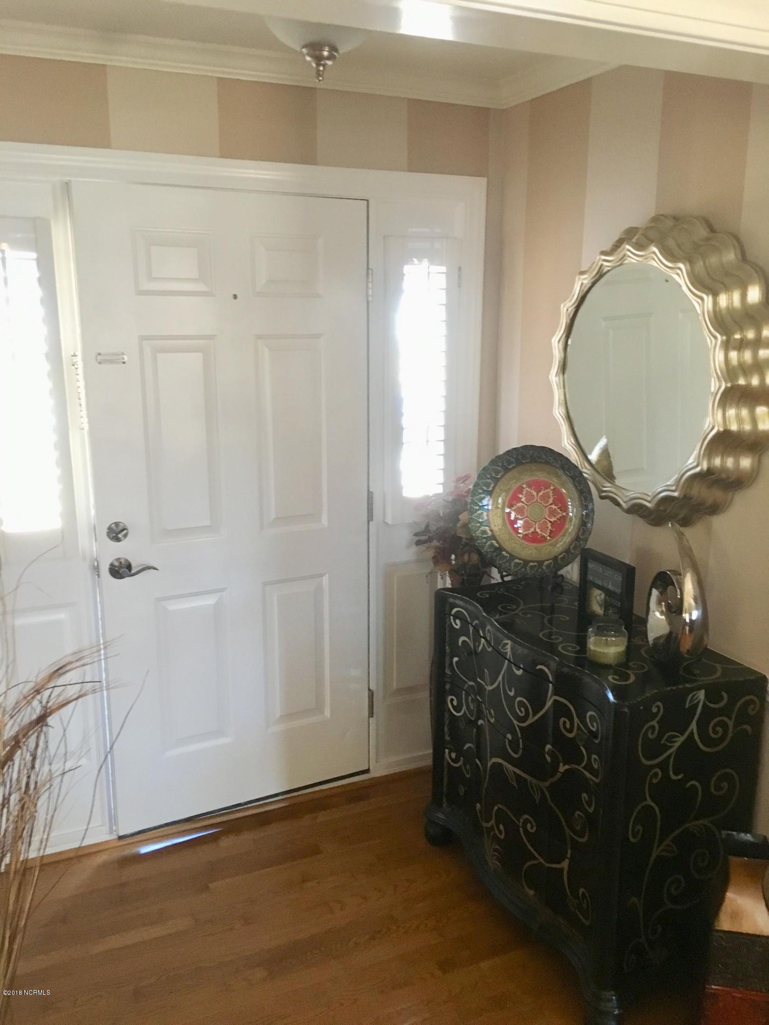 2912 Lancaster Road Northwest Wilson, NC 27896 - Photo 2 of 21 Foyer