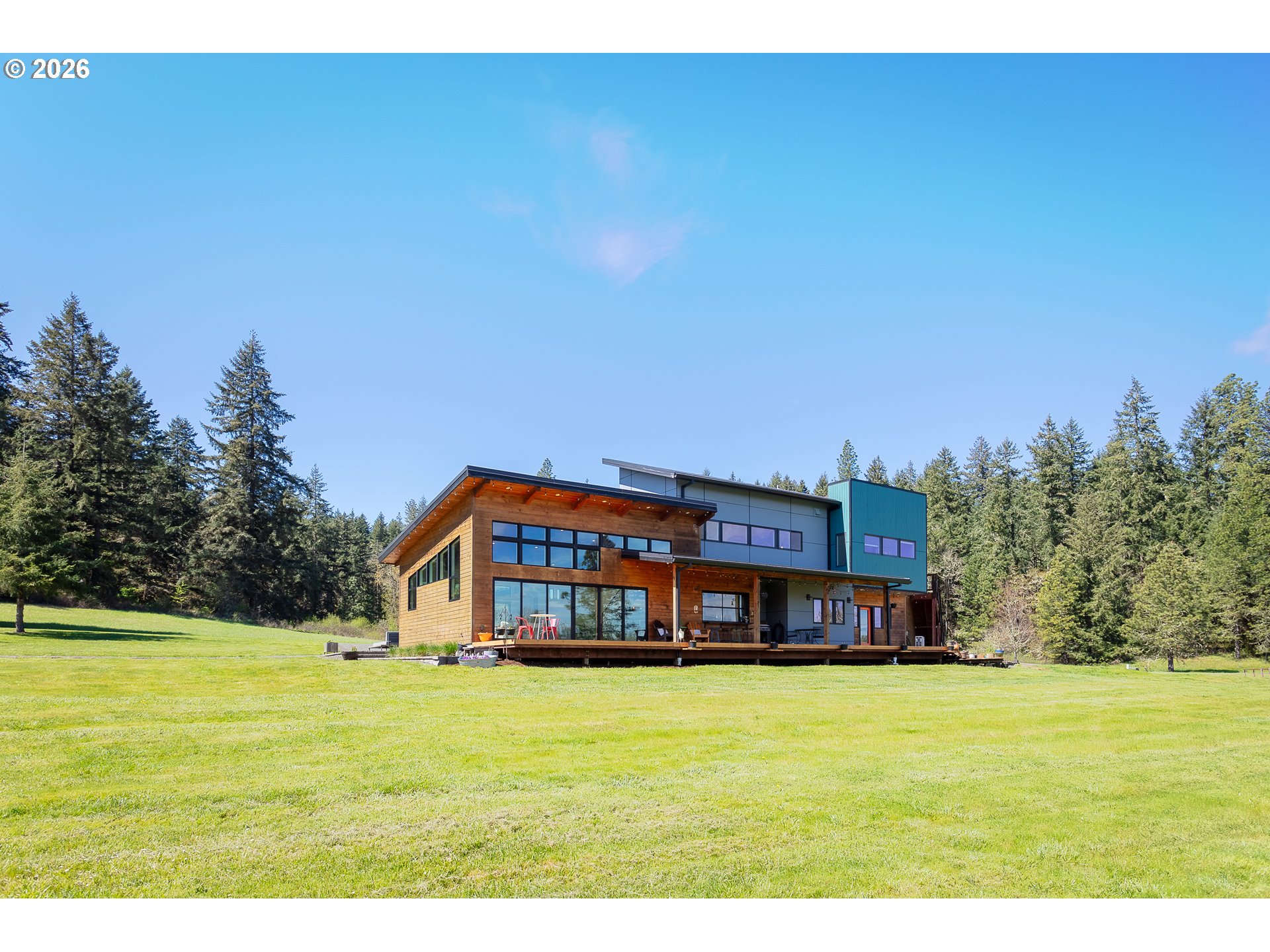 85535 Lancer Lane Eugene, OR 97405 - Photo 39 of 45 a front view of a house with a big yard