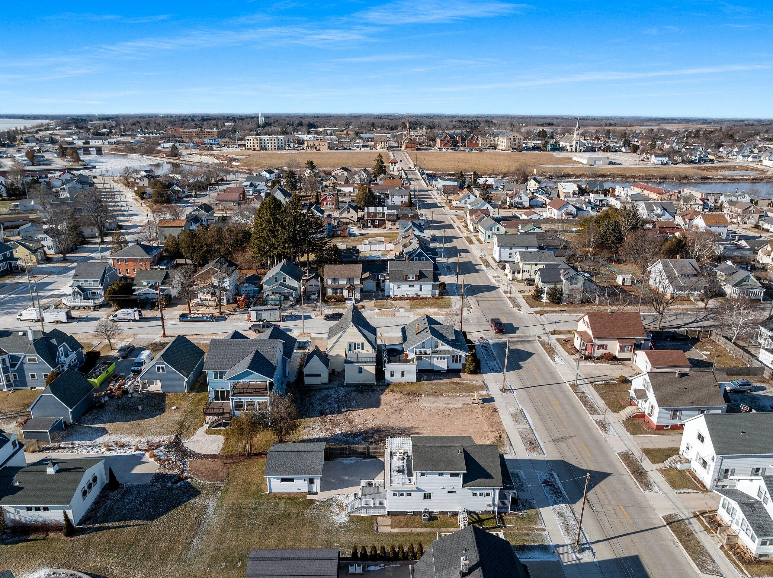 911 17th Street Two Rivers, WI 54241 - Photo 11 of 15 Drone 27.JPG-SMALL