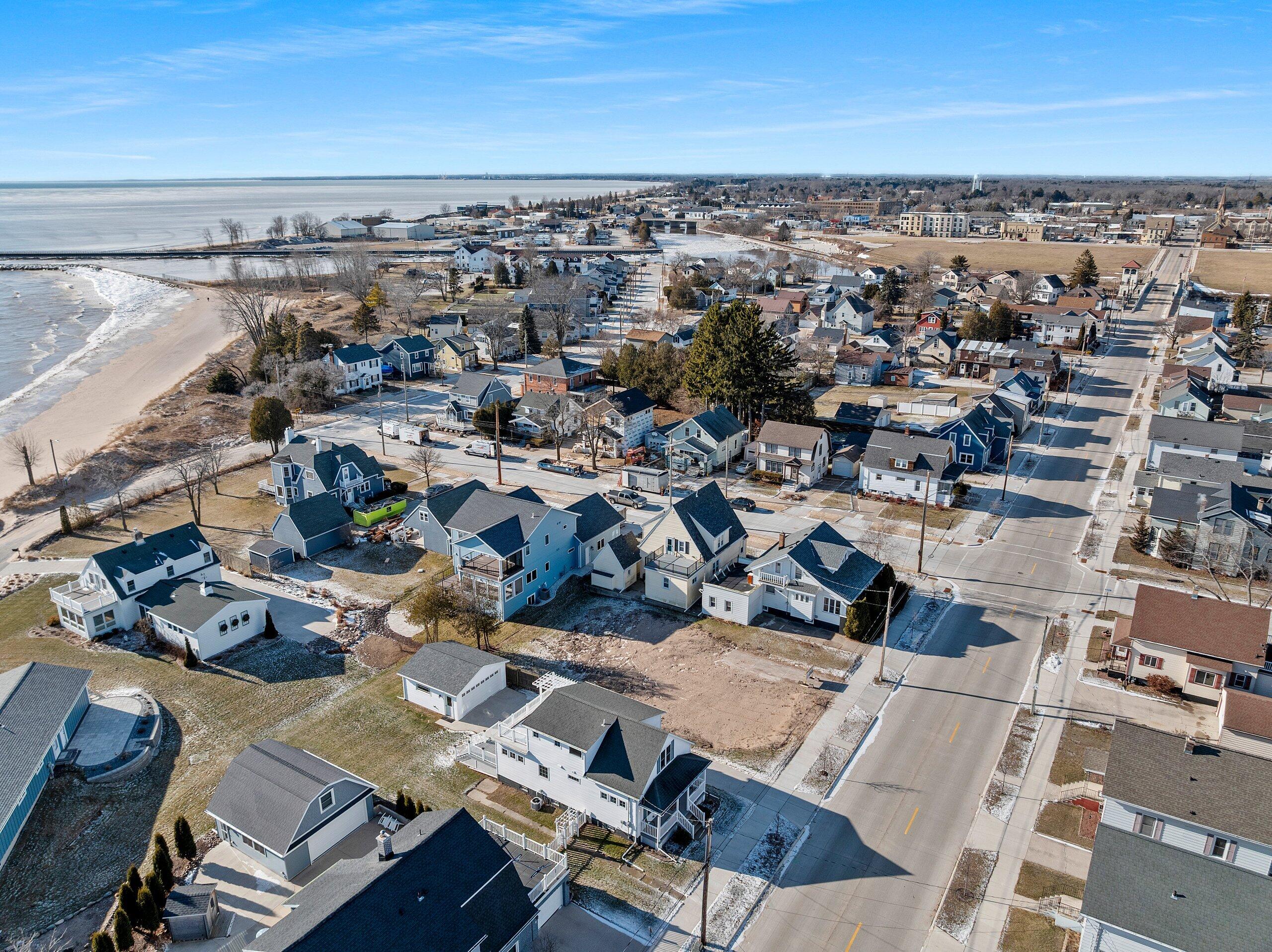 911 17th Street Two Rivers, WI 54241 - Photo 12 of 15 Drone 30.JPG-SMALL