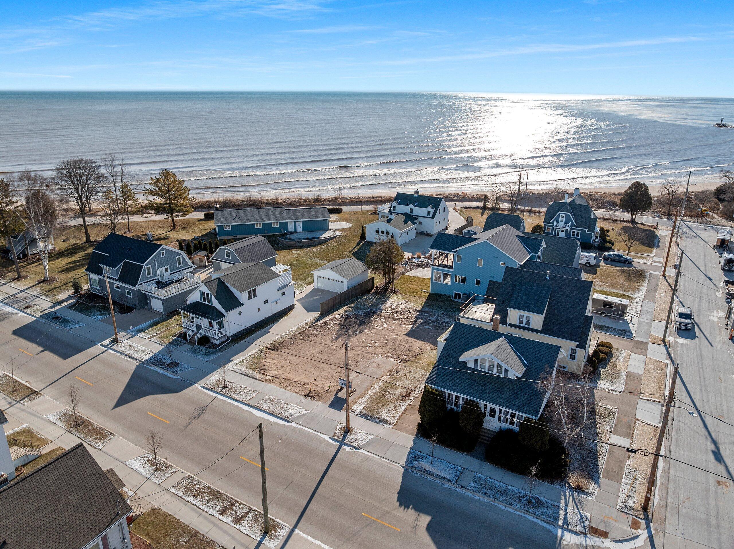 911 17th Street Two Rivers, WI 54241 - Photo 3 of 15 Drone 12.JPG-SMALL