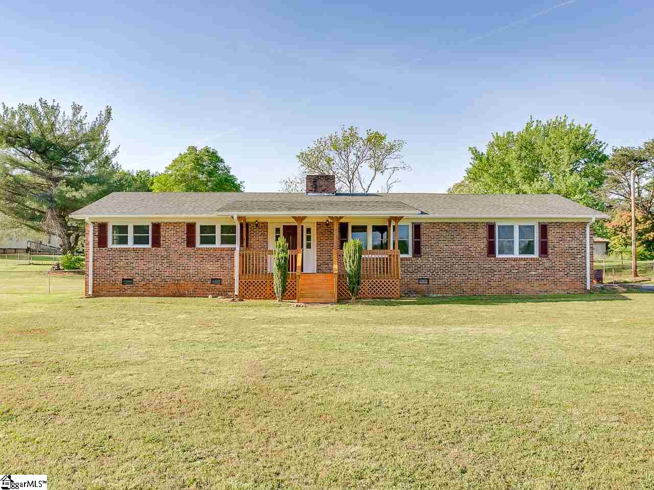 310 State Rd S-42-9756 Inman, SC 29349 - Photo 1 of 26