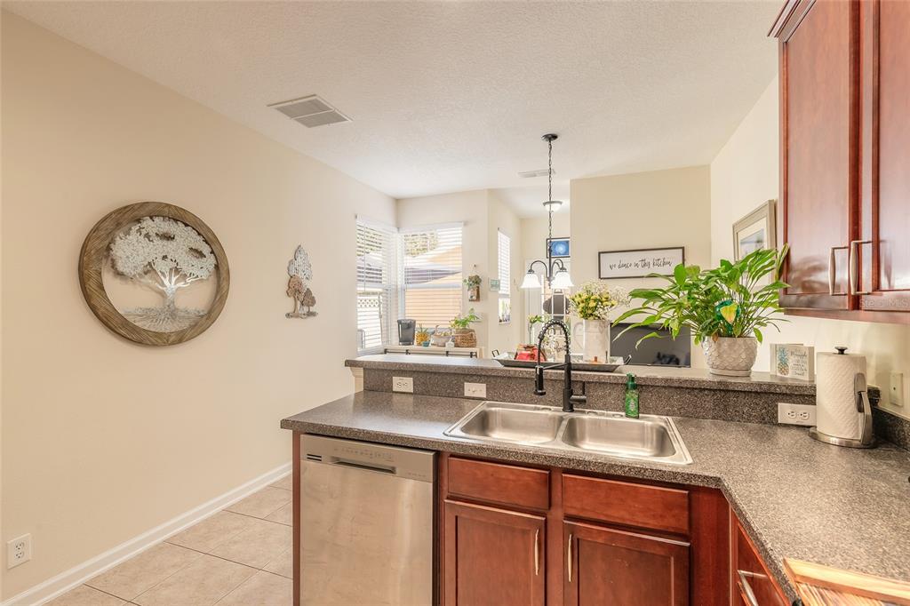 225 Endicott Way Deland, FL 32724 - Photo 15 of 54