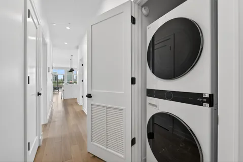 $1,199,000 | 1347 West Grand Avenue, Unit 4S, Chicago, IL 60642