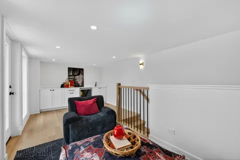 $1,199,000 | 1347 West Grand Avenue, Unit 4S, Chicago, IL 60642