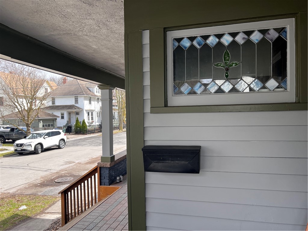 21 Morningside Park Rochester, NY 14607 - Photo 2 of 18