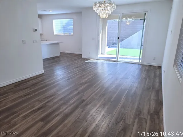 $2,200 | 2924 Gaffer Film Street, Las Vegas, NV 89156