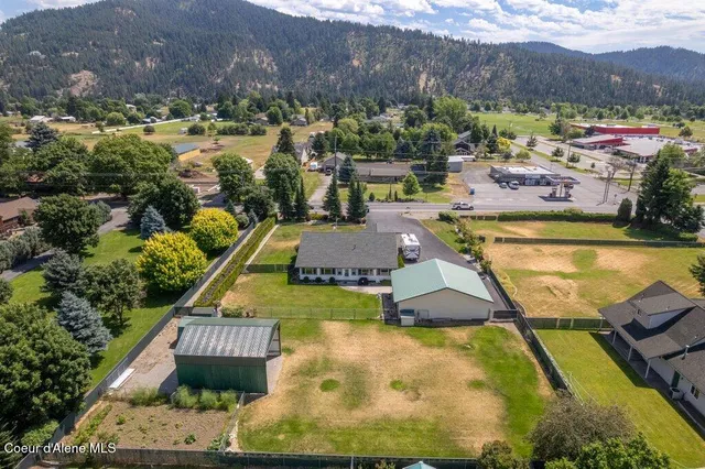 $845,000 | 5687 North 15th Street, Coeur D'Alene, ID 83815