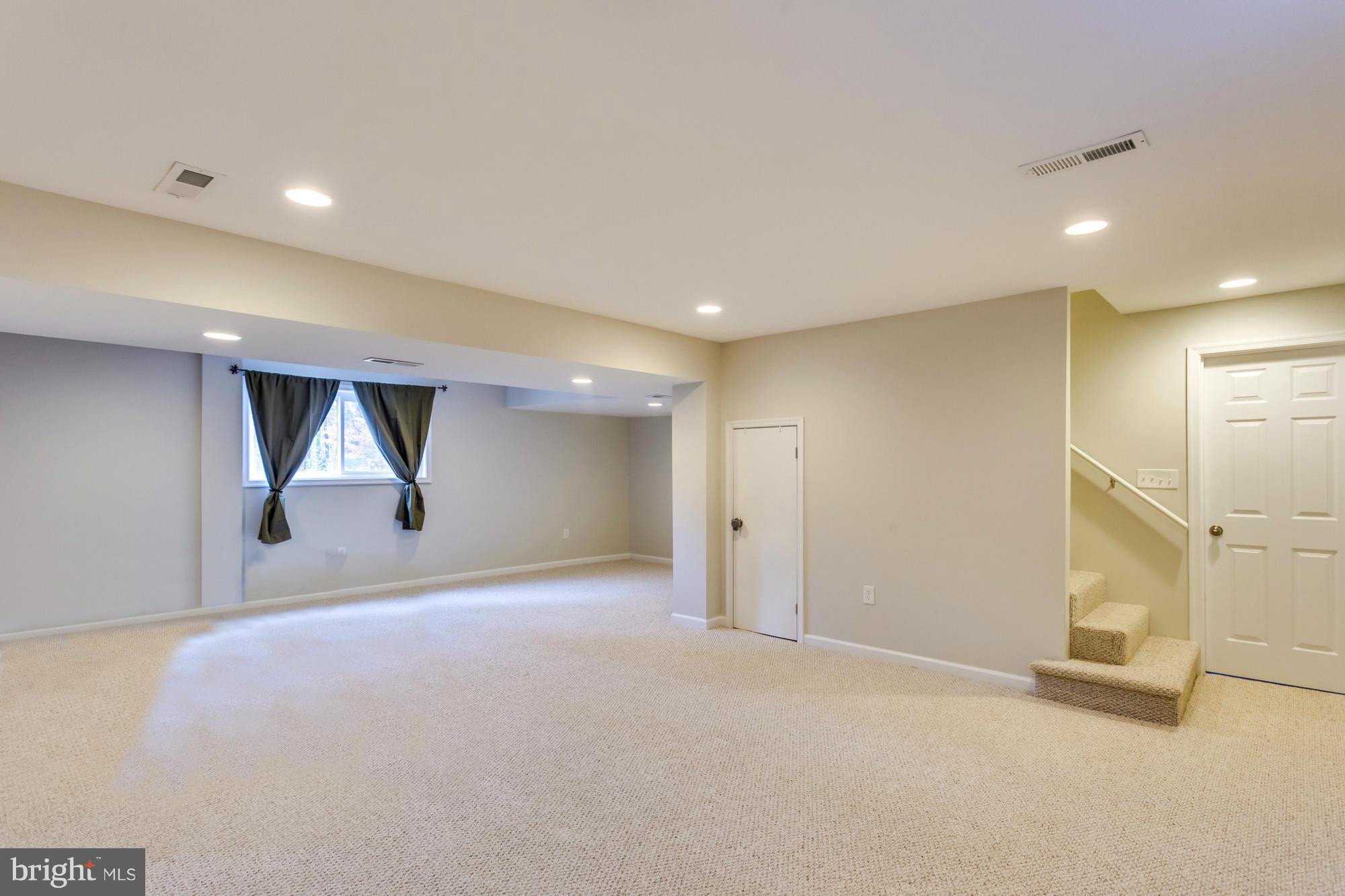 9014 Buckner Road Alexandria, VA 22309 - Photo 26 of 30 Family Room