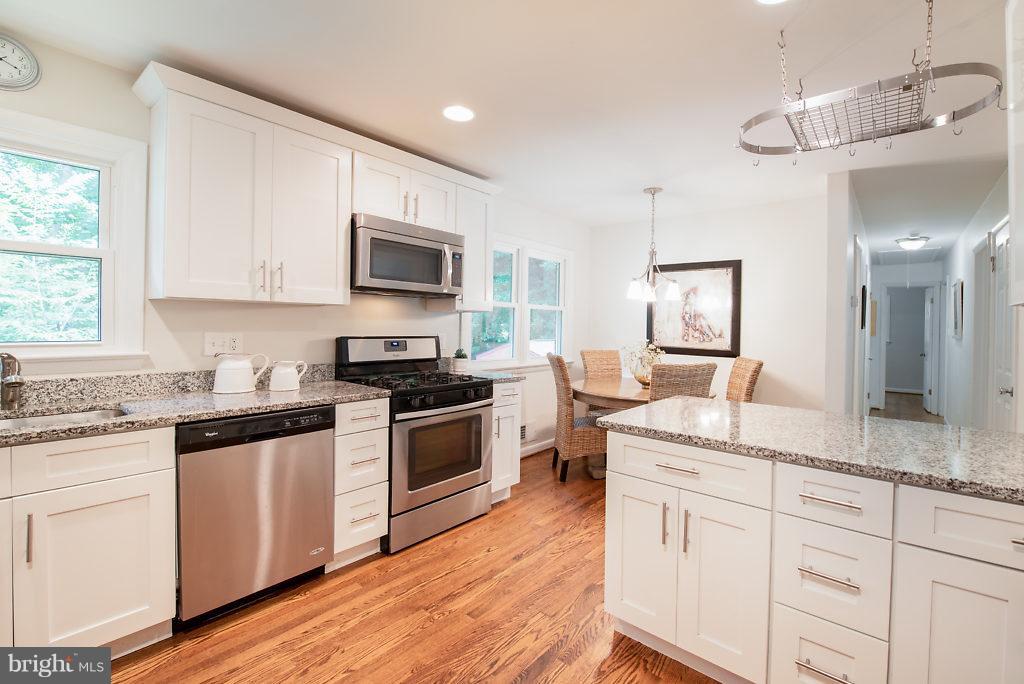 9014 Buckner Road Alexandria, VA 22309 - Photo 7 of 30 Kitchen