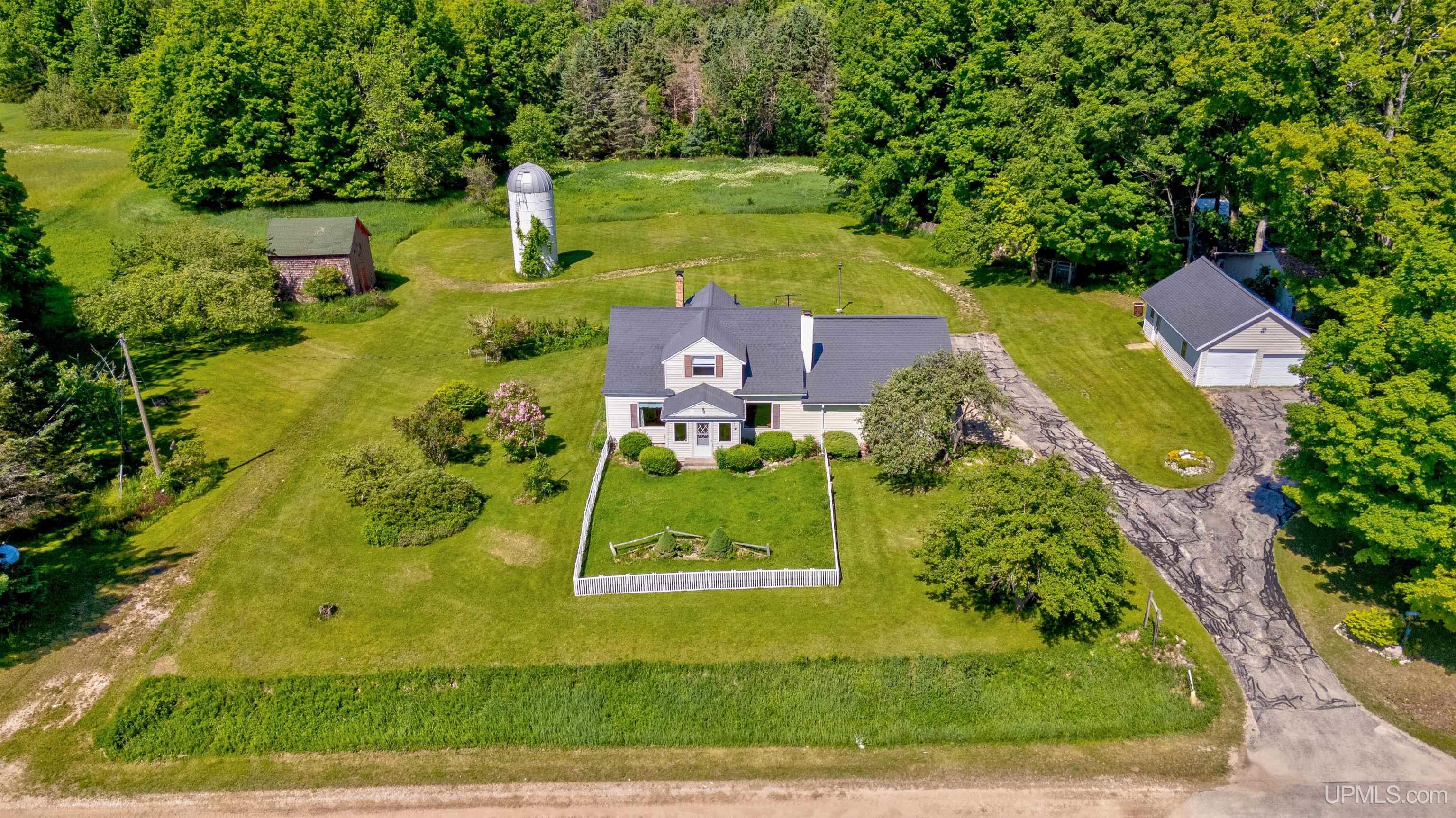 1097 North Co Road Cooks, MI 49817 - Photo 2 of 73