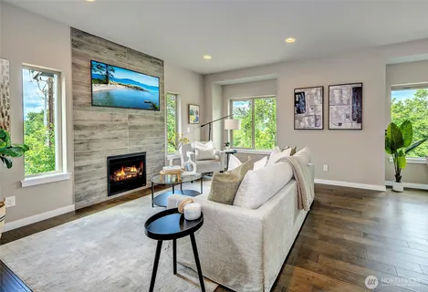 $900,000 | 16301 Main View Lane Northeast, Duvall, WA 98019