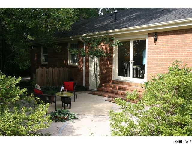 1324 Braeburn Road Charlotte, NC 28211 - Photo 13 of 16 Gallery Image 13