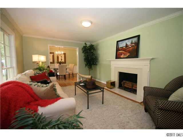 1324 Braeburn Road Charlotte, NC 28211 - Photo 3 of 16 Gallery Image 3