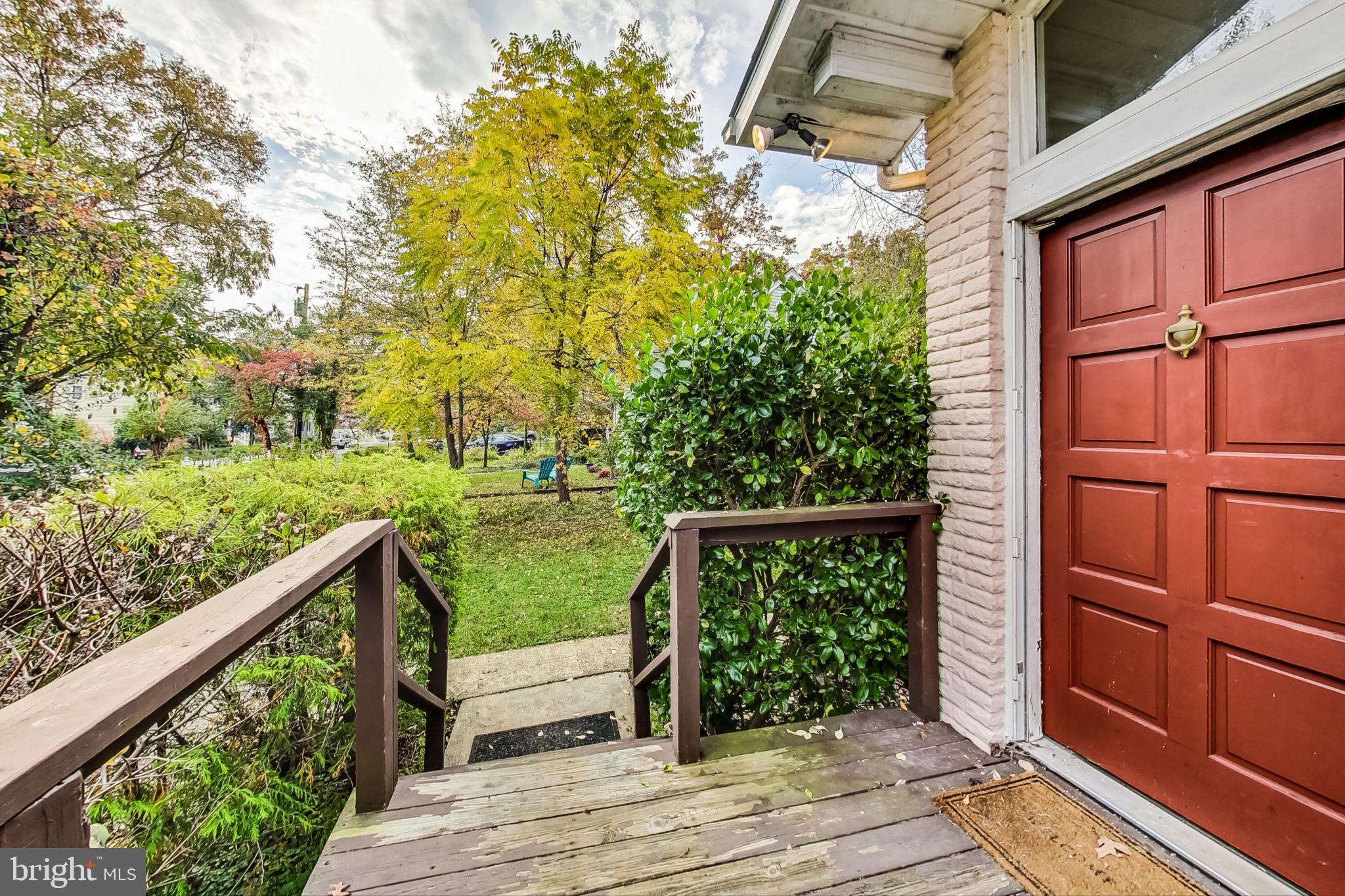 412 Walnut Drive Annapolis, MD 21403 - Photo 3 of 42 a view of a wooden fence and trees