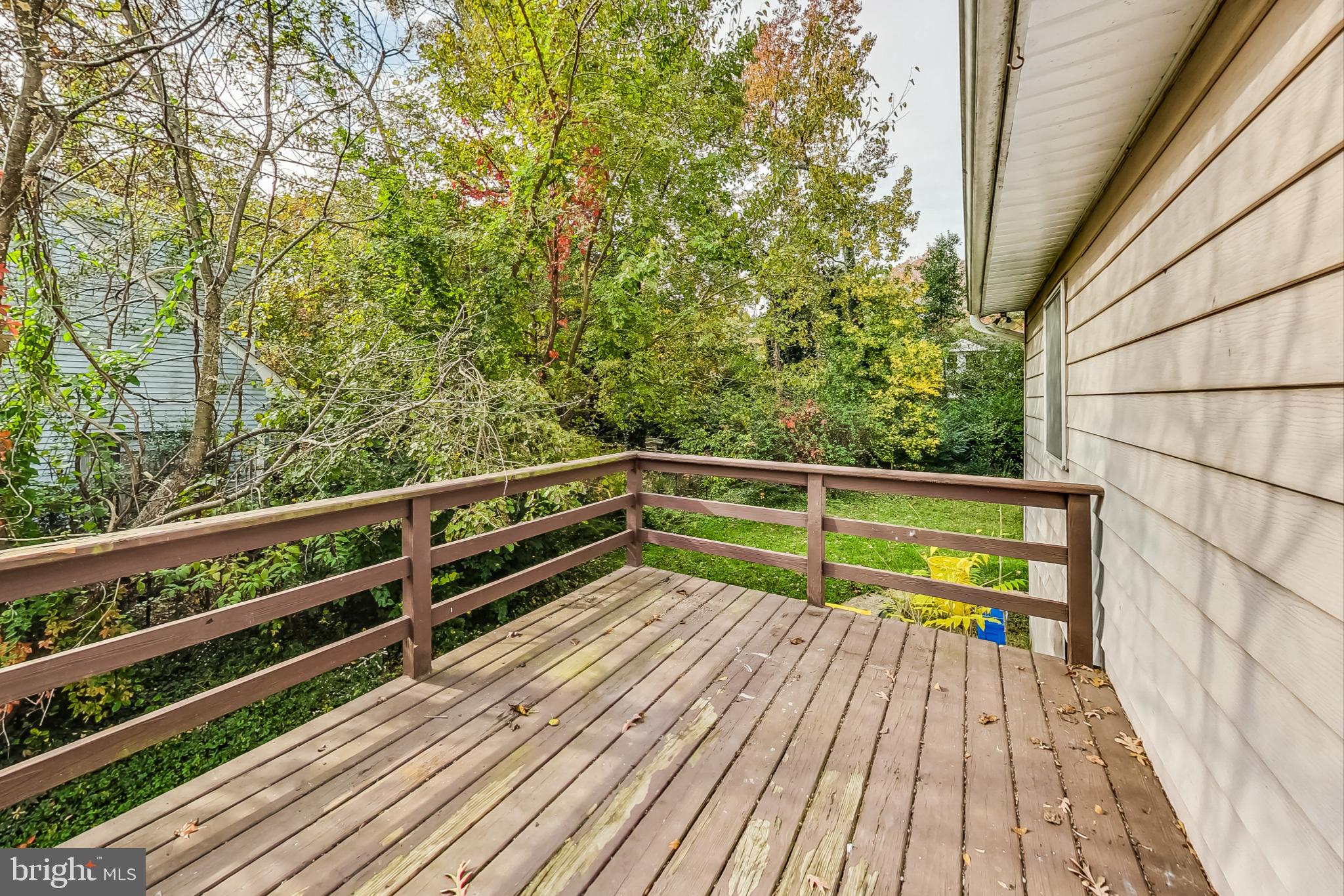412 Walnut Drive Annapolis, MD 21403 - Photo 36 of 42 a view of balcony with wooden floor and fence