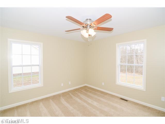 544 Baldwin Road Burlington, NC 27217 - Photo 6 of 9 2nd Bedroom.