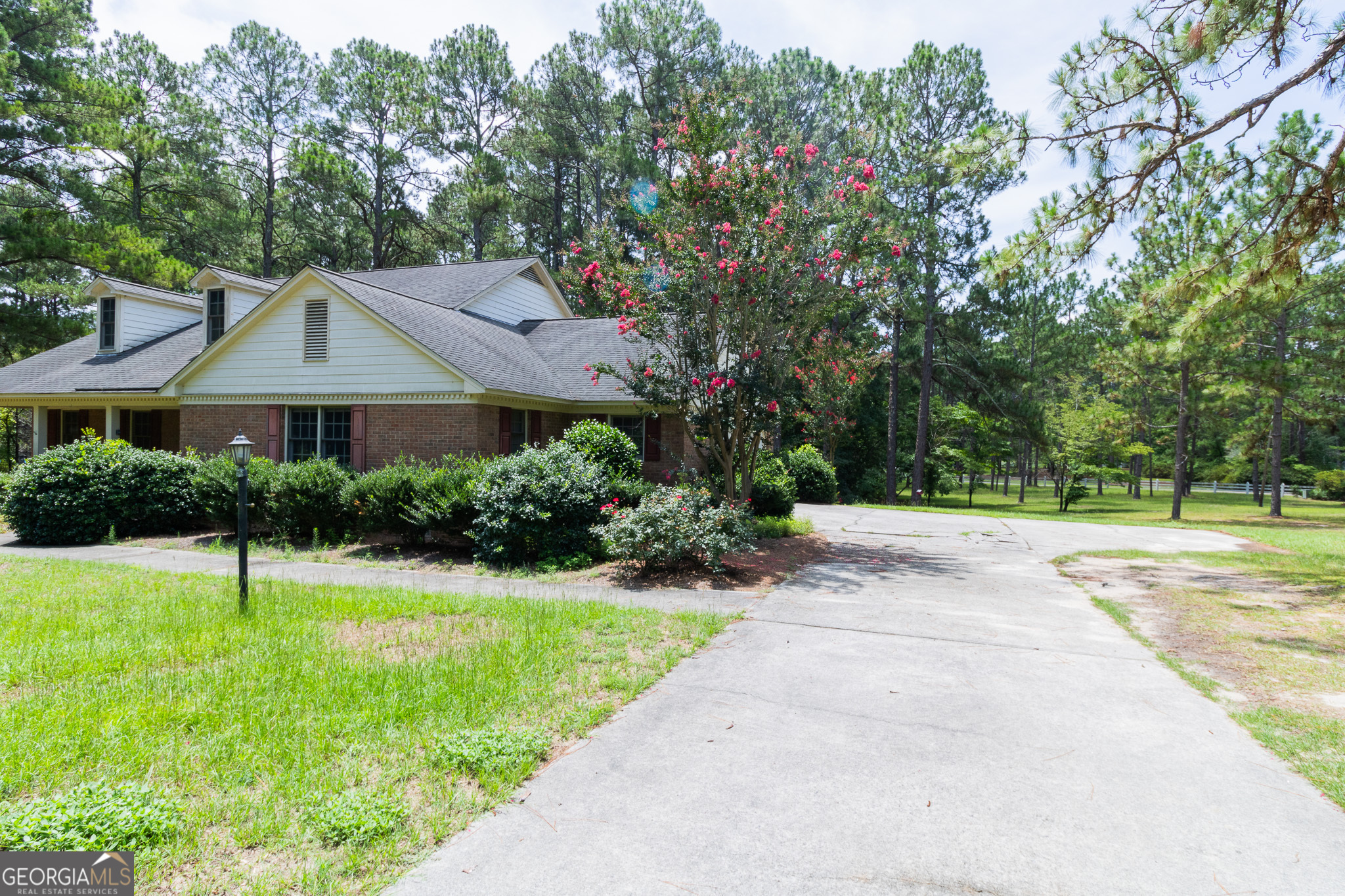 100 Lancaster Point Statesboro, GA 30458 - Photo 2 of 28