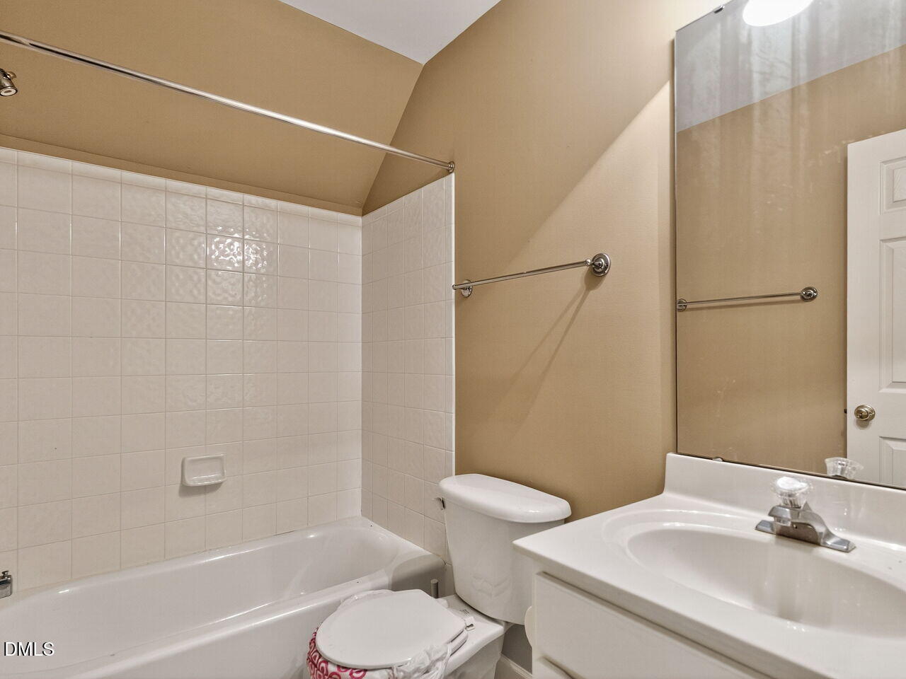 101 Fringe Tree Court Cary, NC 27519 - Photo 25 of 40 Ensuite for Bedroom 2